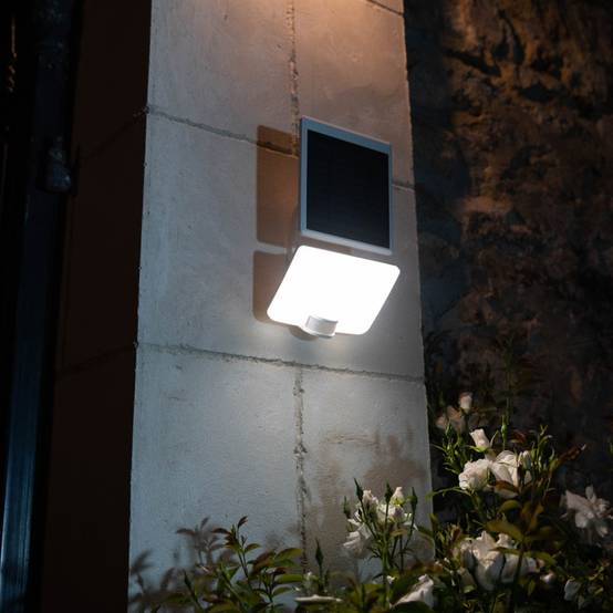 xanlite - Projecteur mural solaire LED détecteur mouvement- 2 éclairages- IP44 1500 Lumens 4000K Blanc neutre - Image 6