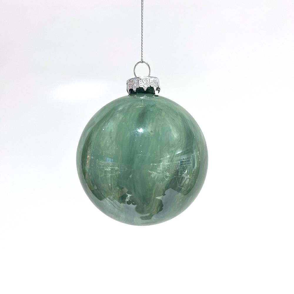 Boule de Noël en verre vert marbré Ø 8 cm - ECLOZ