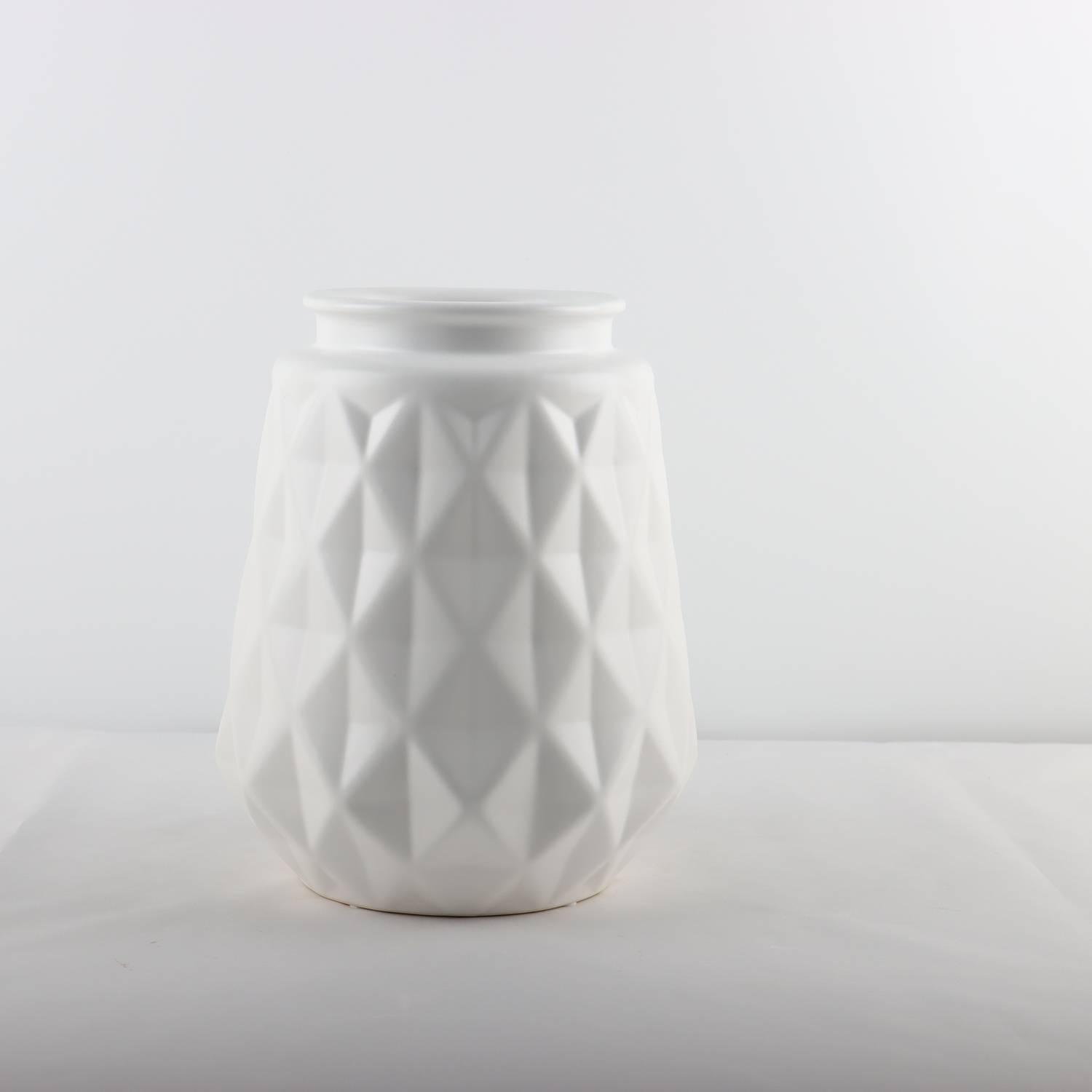 Vase blanc écailles H.28 cm - ECLOZ