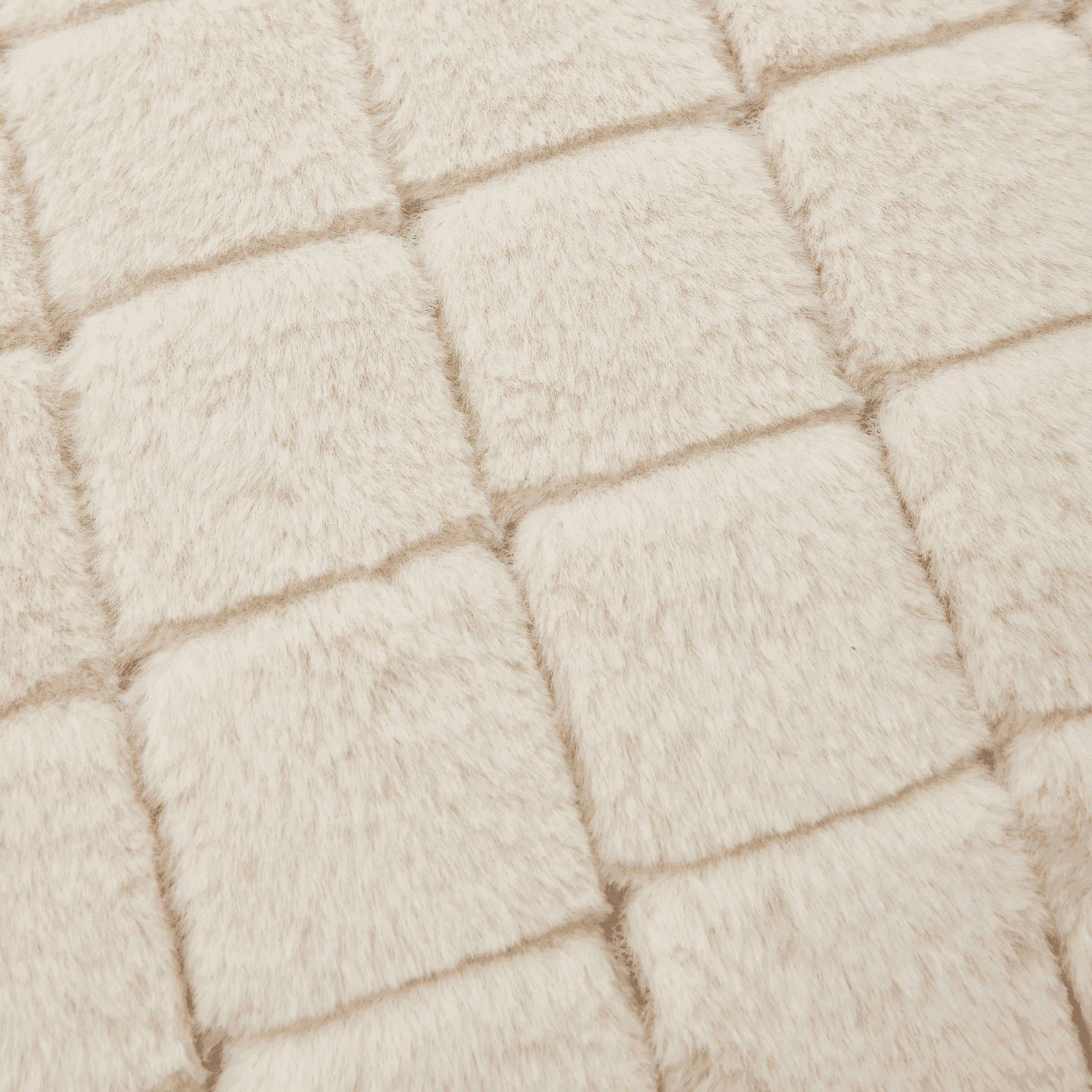 Coussin imitation fourrure beige - ECLOZ - Image 3