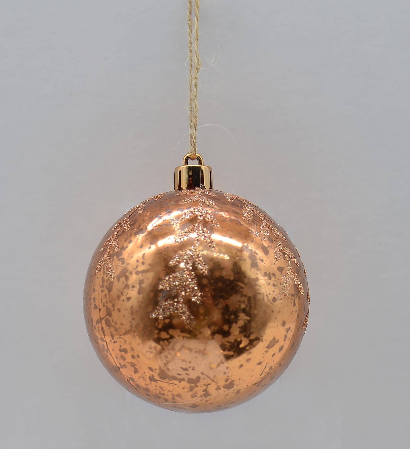 Boule de Noël motif feuille à paillettes couleur cuivre Ø 8 cm - ECLOZ - Image 1