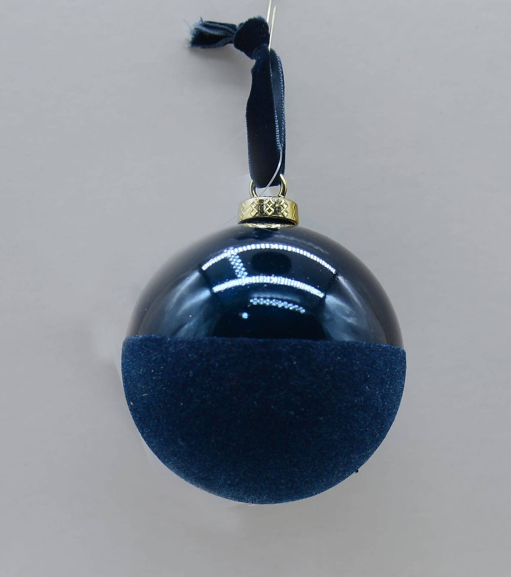 Boule de Noël bi-matière bleu foncé Ø 8 cm - ECLOZ - Image 1