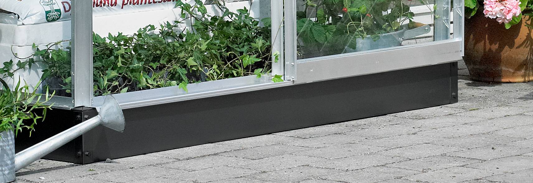 Halls - Embase pour serre de jardin acier galvanisé laqué noir 0,9 m² Altan 2 - Halls